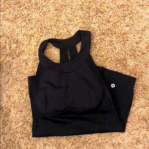 Lululemon tank w/ built in bra size 4 black